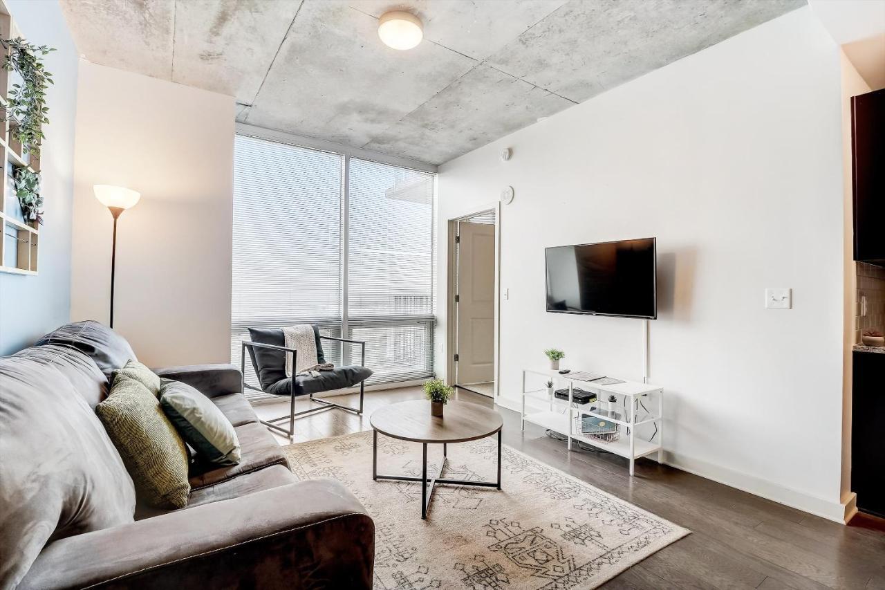 Frontdesk Skyhouse Apts Uptown Charlotte Apartment Ruang foto
