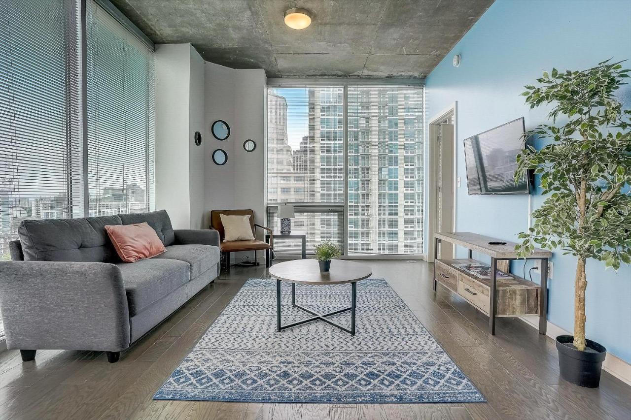 Frontdesk Skyhouse Apts Uptown Charlotte Apartment Ruang foto